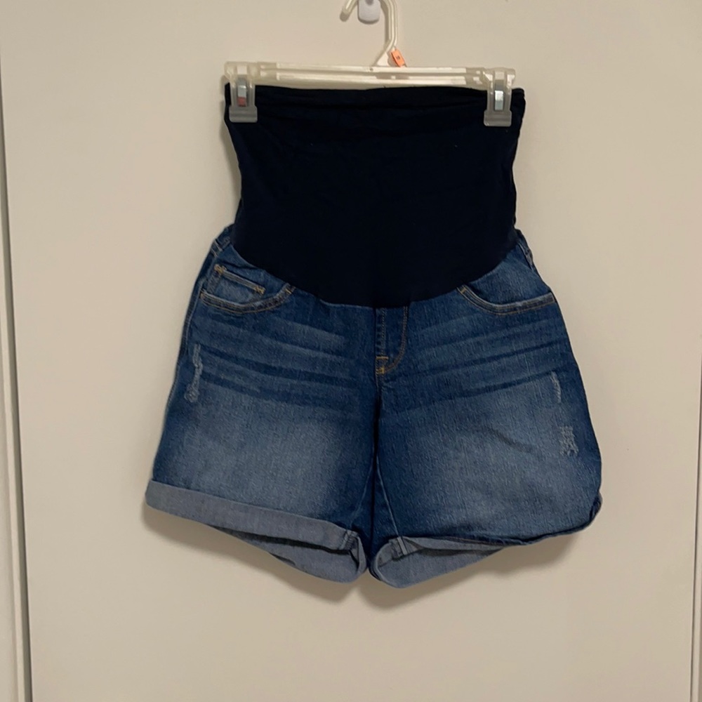 Maternity shorts